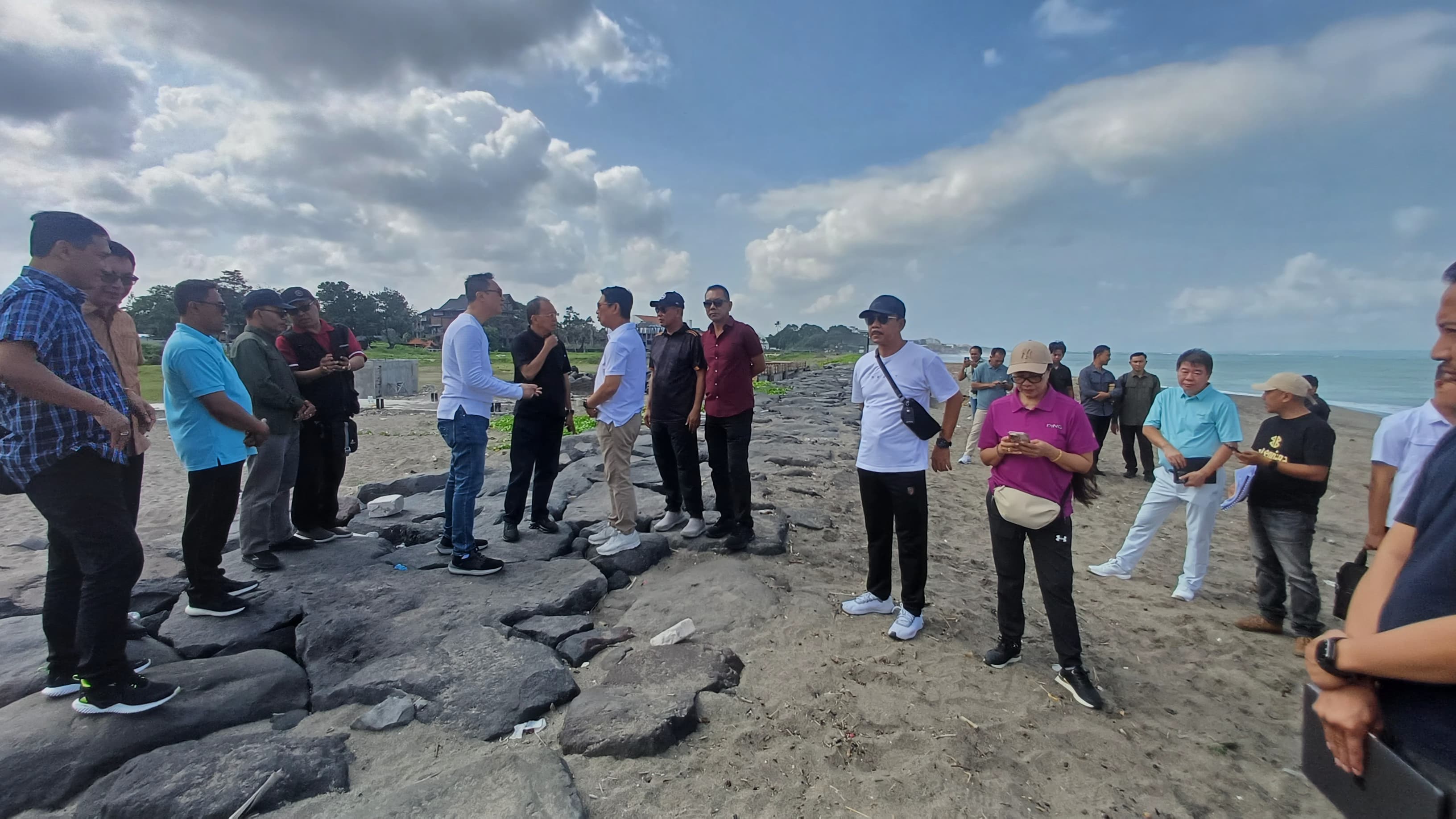 Sidak Pembangunan di Kawasan Pantai Berawa
