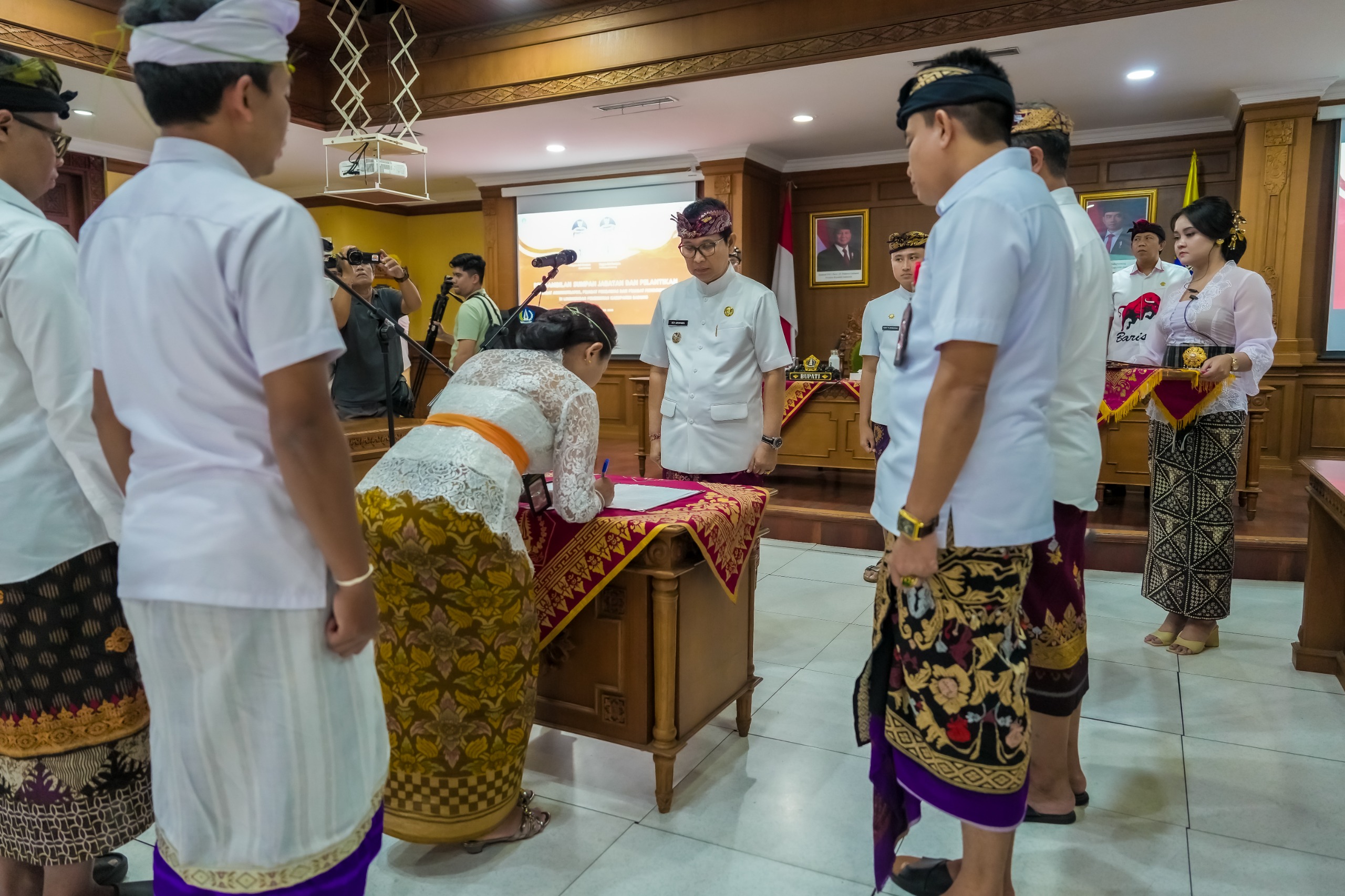 Bupati Lantik Pejabat Administrator, Pengawas dan Fungsional