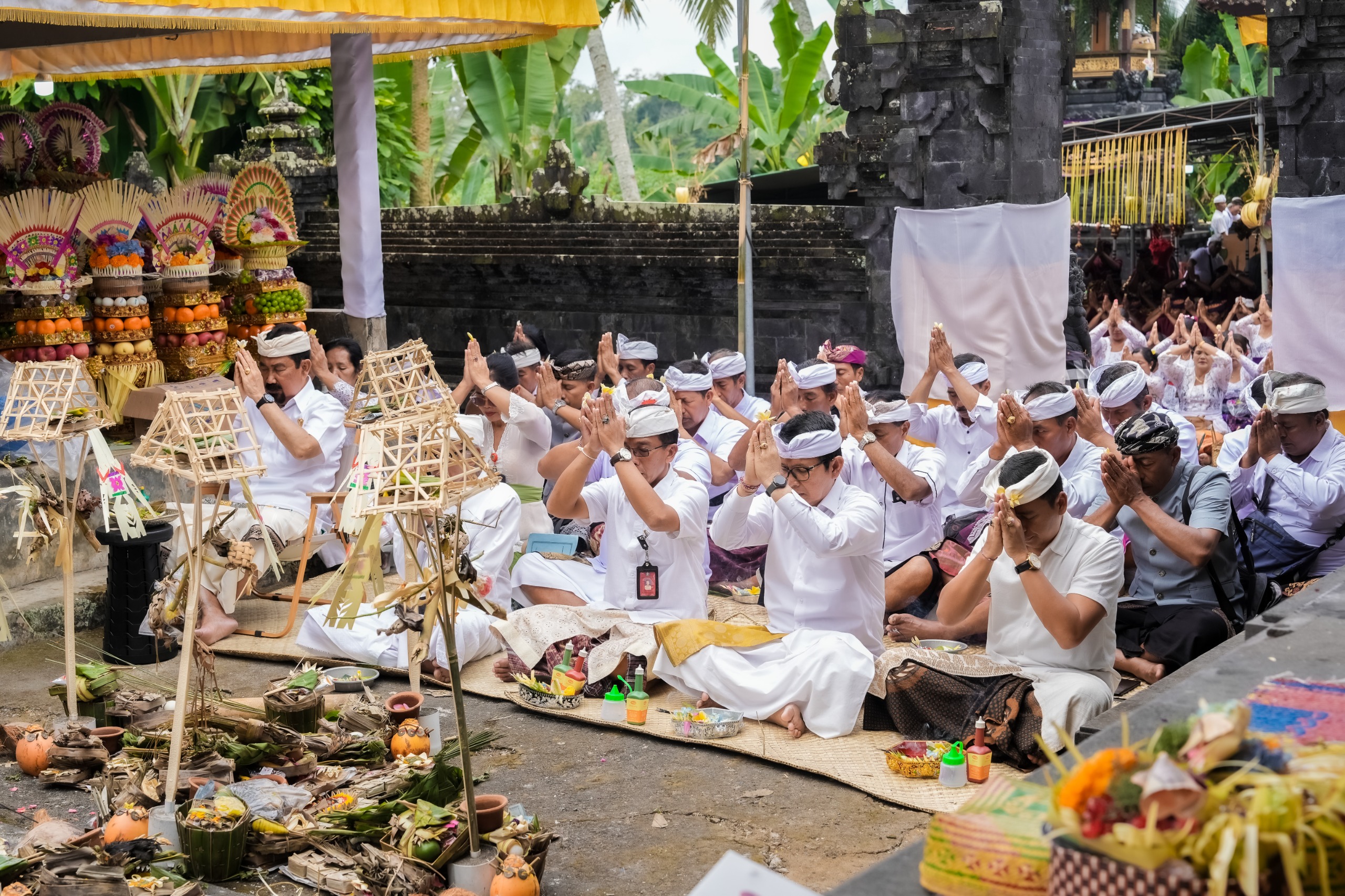 Bupati Badung Sembahyang Bersama di Pura Ulun Swi, Subak Balangan, Kuwum