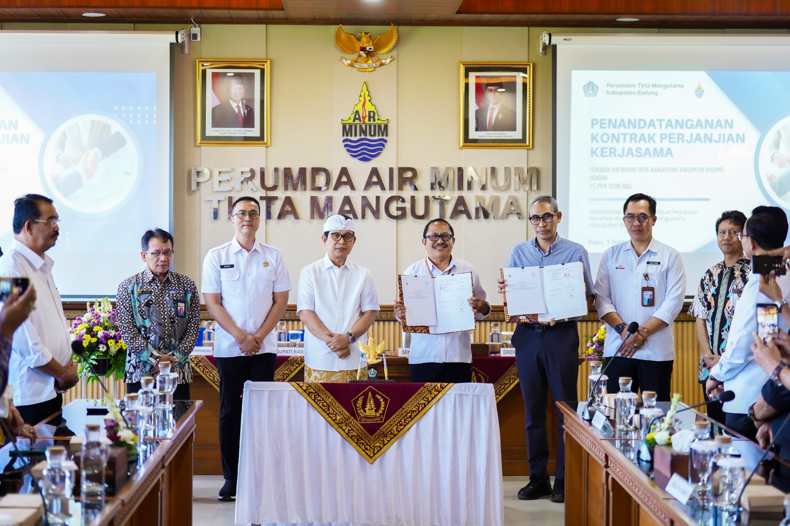 Penandatanganan MoU Perumda Tirta Mangutama Dengan PT. Pipa Ticini Bali