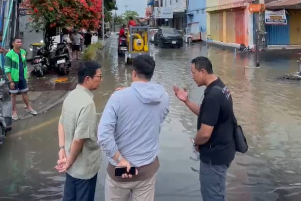 Bupati dan Wabup Badung Turun Langsung Tinjau Penanganan Banjir