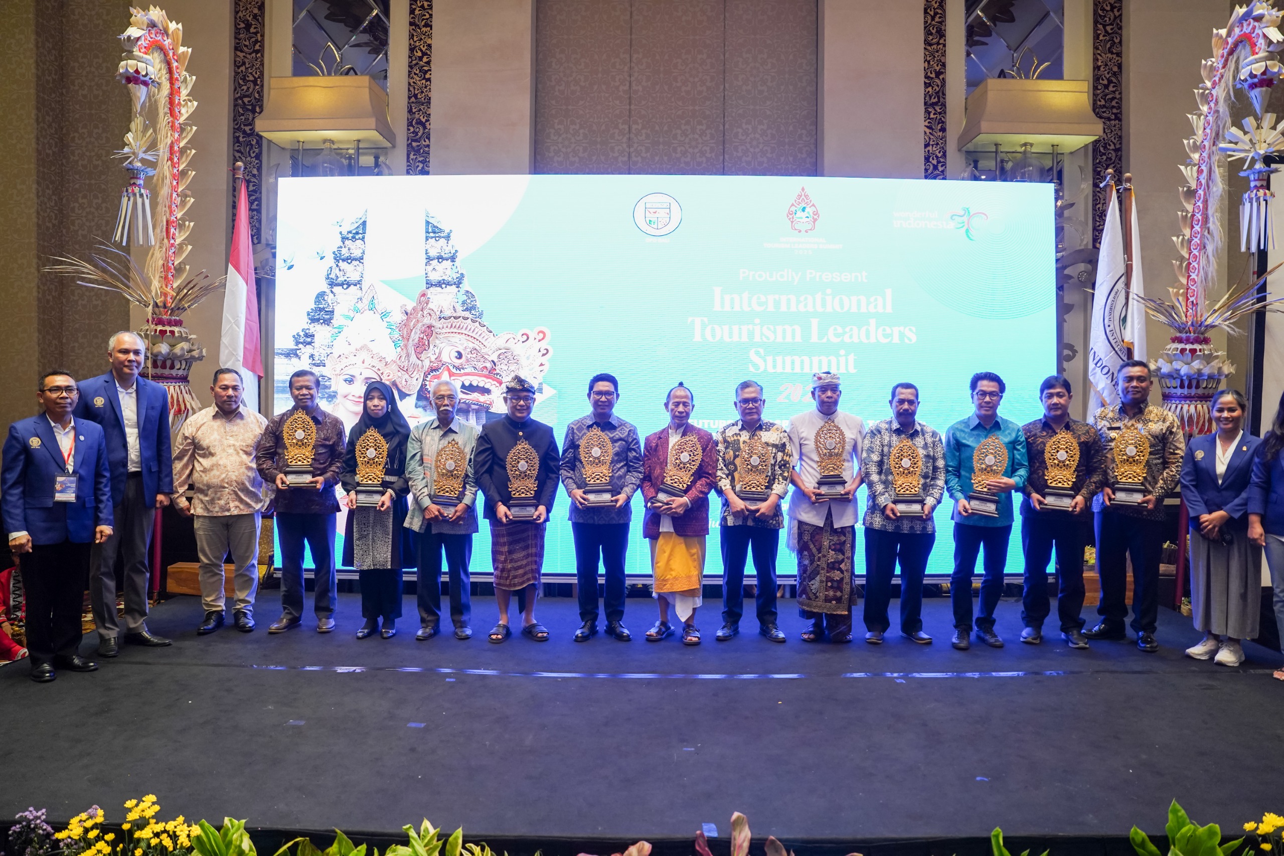 Bupati Adi Arnawa Hadiri International Tourism Leaders Summit Tahun 2025