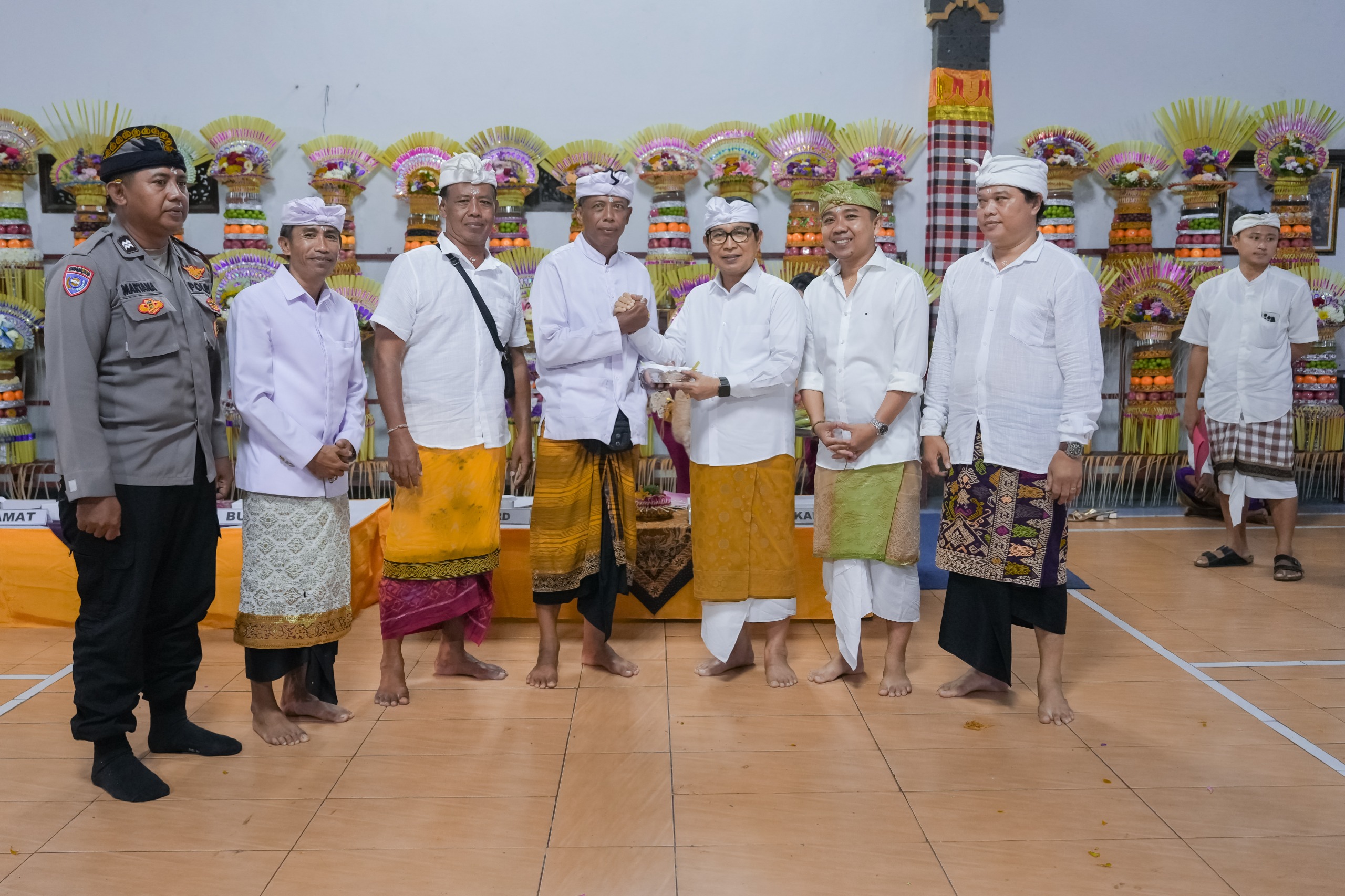 Karya Nyatur Padudusan Alit di Pura Ulun Siwi Banjar Kedampal Abiansemal