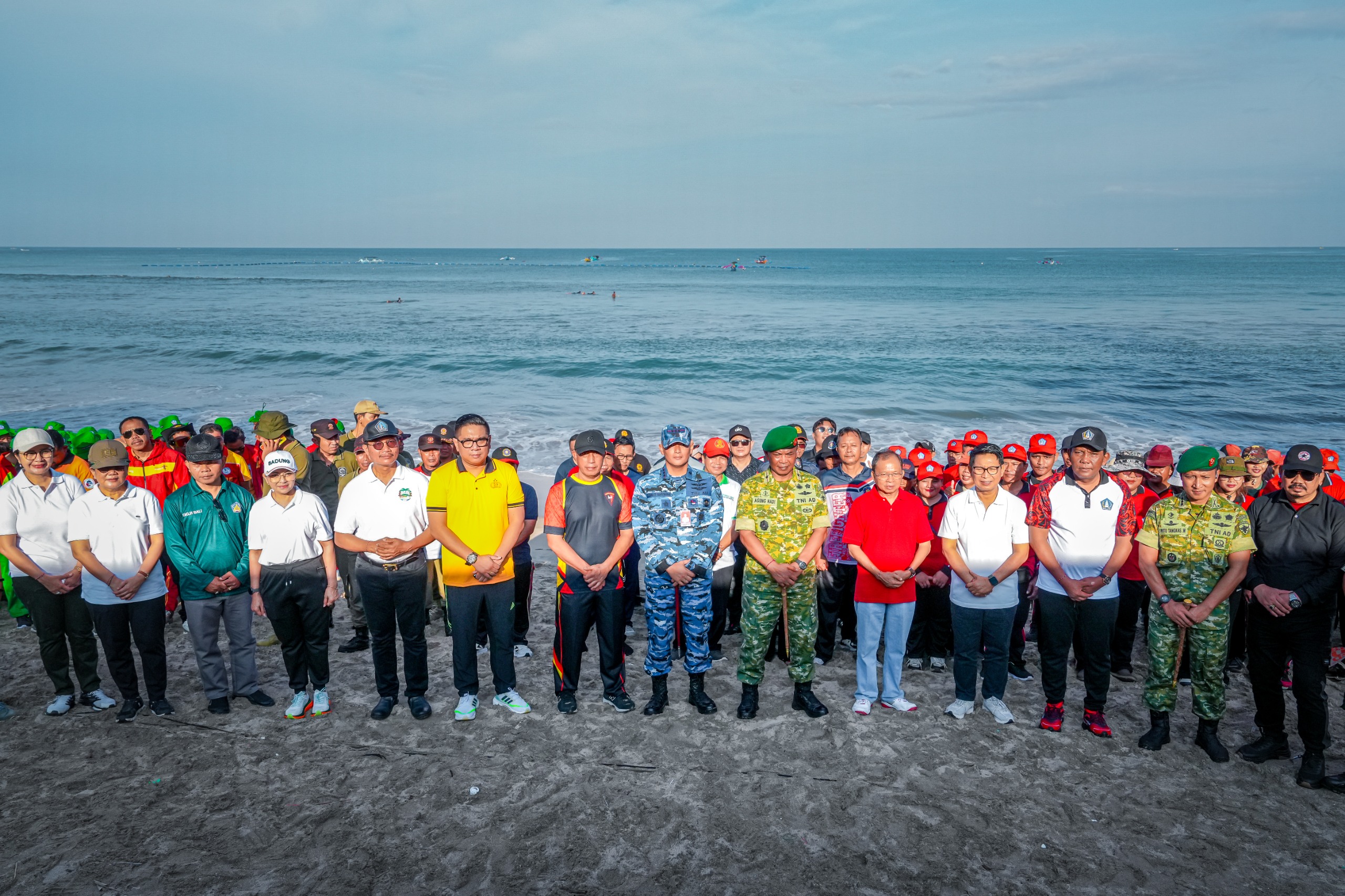 Apel Siaga Penanganan Sampah Pantai