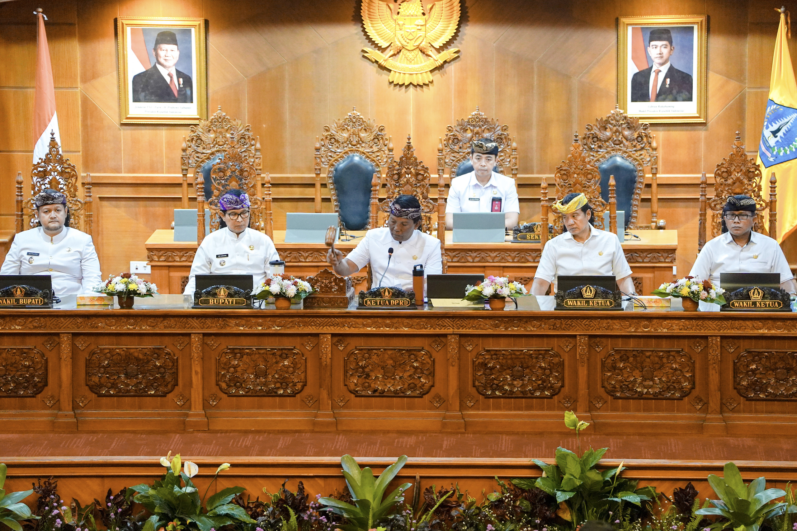 Rapat Paripurna Istimewa HUT Ke-16 Ibu Kota Mangupura