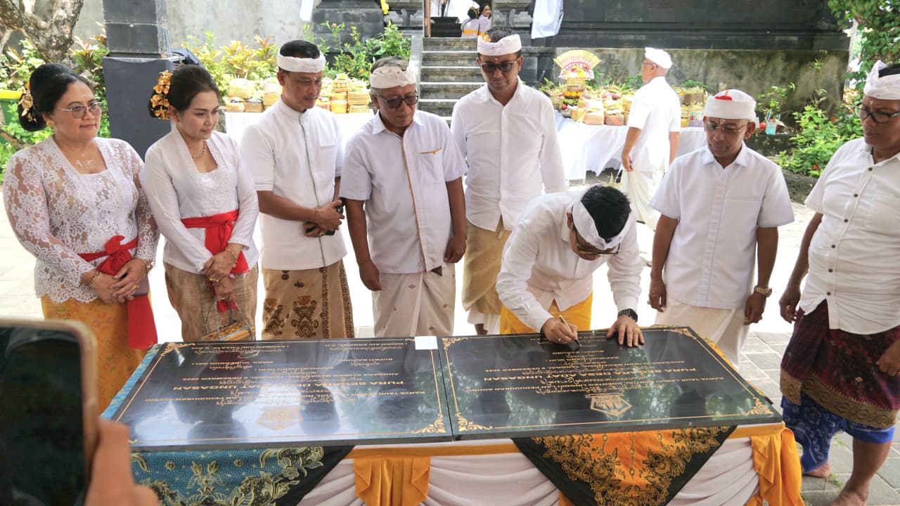Karya Pangeratep Mapedudusan Agung, Menawa Ratna di Pura Segara Ungasan