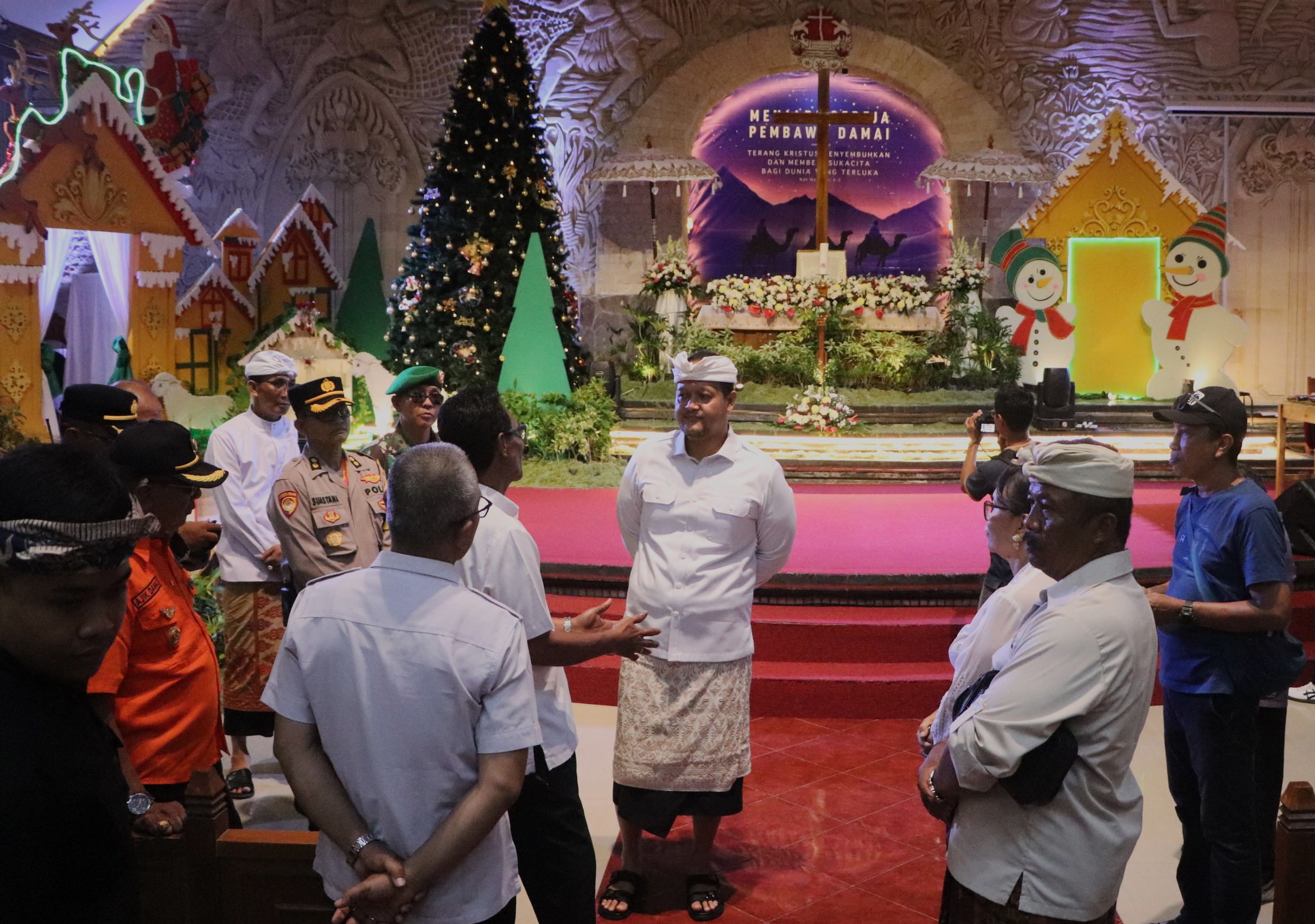 Wabup Bagus Alit Sucipta Kunjungi Beberapa Gereja di Wilayah Badung