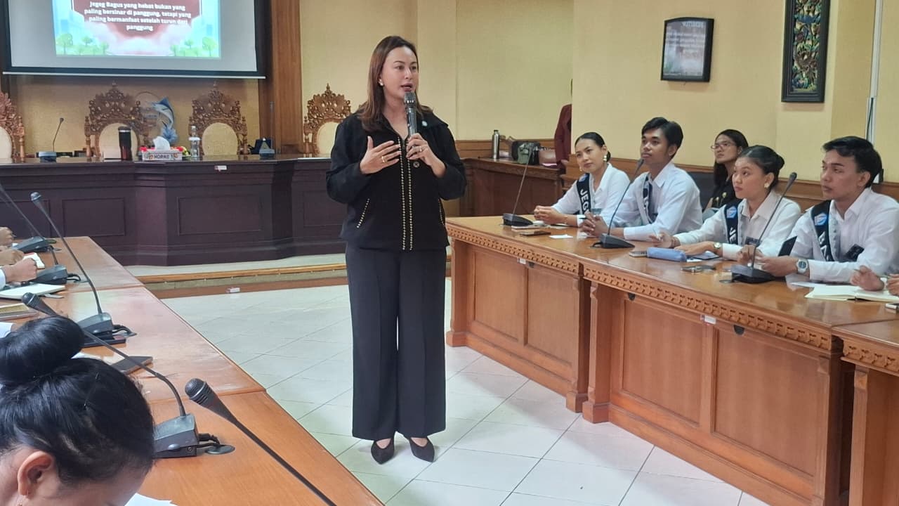 Bentuk Karakter Pemimpin, Ketua GOW Badung Bekali Finalis Jegeg Bagus 2026