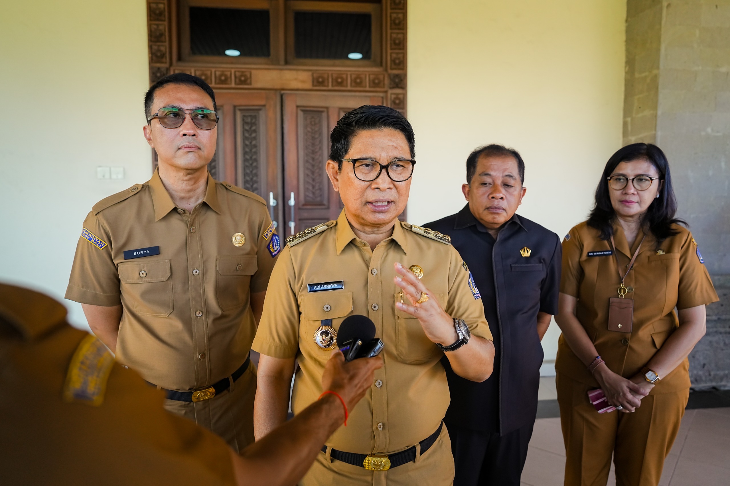 Bupati Perintahkan Seluruh Pegawai Badung Bangun Budaya Pilah Sampah
