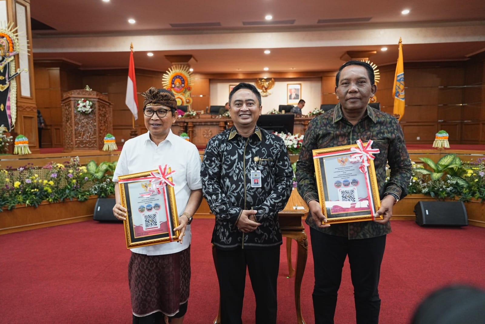 Bupati Adi Arnawa Terima LHP LKPD TA 2025 dari BPK RI