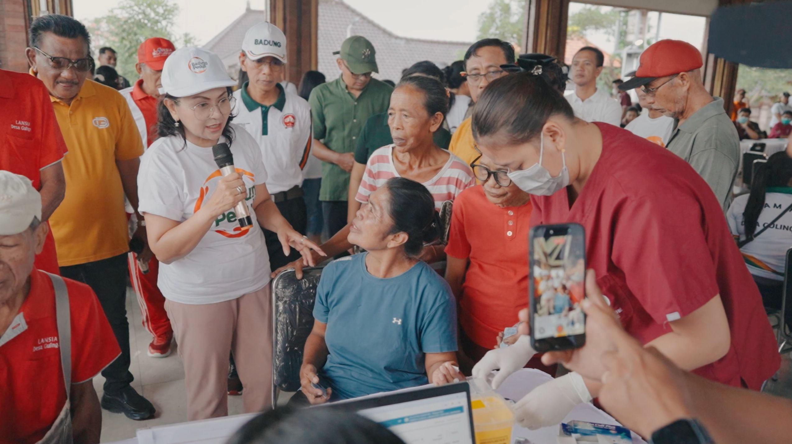 Safari Kesehatan Badung Peduli Hadir di Desa Gulingan, Berikan Layanan Kesehatan dan Bantuan untuk Warga