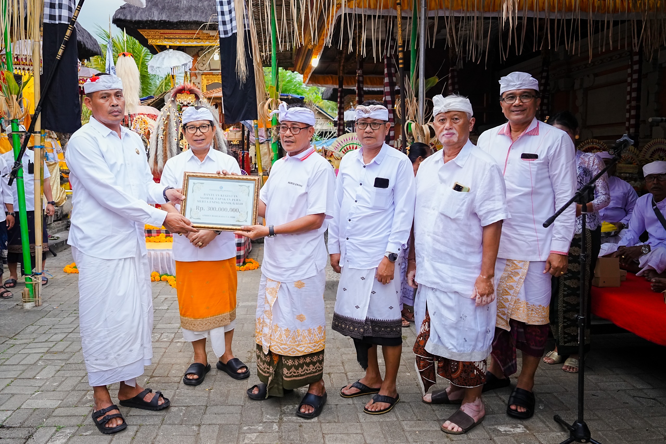 Bupati Badung Upasaksi Karya di Pura Dalem Merta Ening Manik Galih, Bongkasa