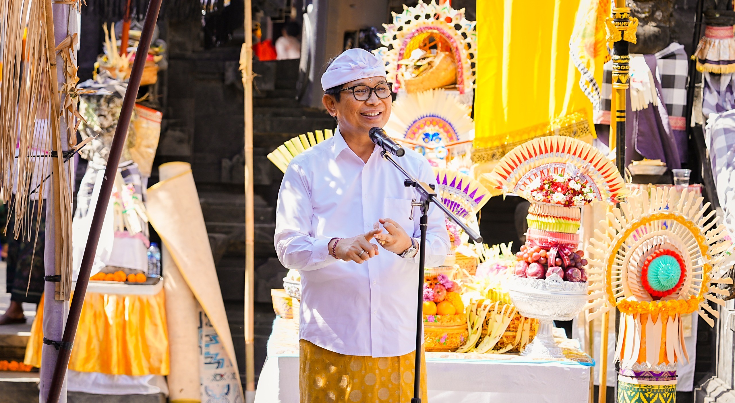 Hadiri Tiga Karya Keagamaan di Munggu, Bupati Badung Tegaskan Komitmen Perkuat Adat, Budaya dan Pembangunan