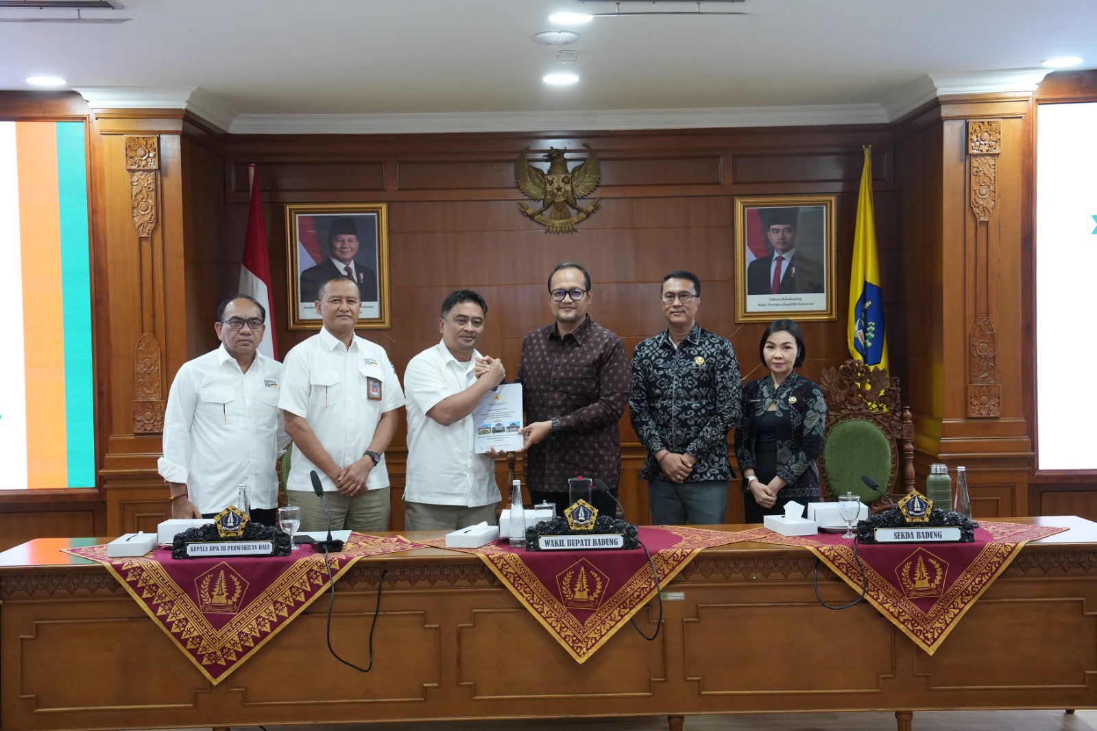 Wabup Badung Terima LHP BPK, Tegaskan Komitmen Selesaikan Ganti Kerugian Daerah